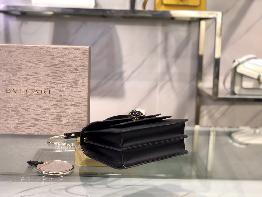 Handbags Bvlgari 9676 size:19*13*7 cm - vstockx