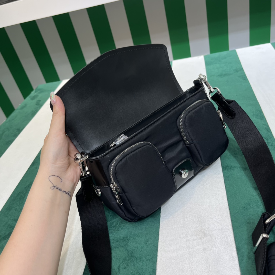 Handbags Prada 1BD295 size:22*7.5*14 cm - vstockx