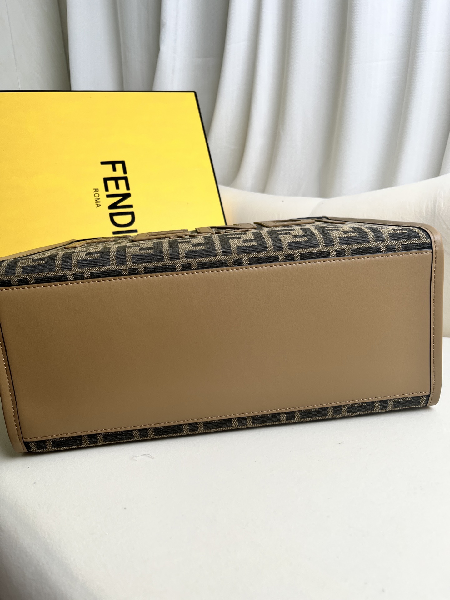 handbags FENDI 877 size:17*35*31 - vstockx