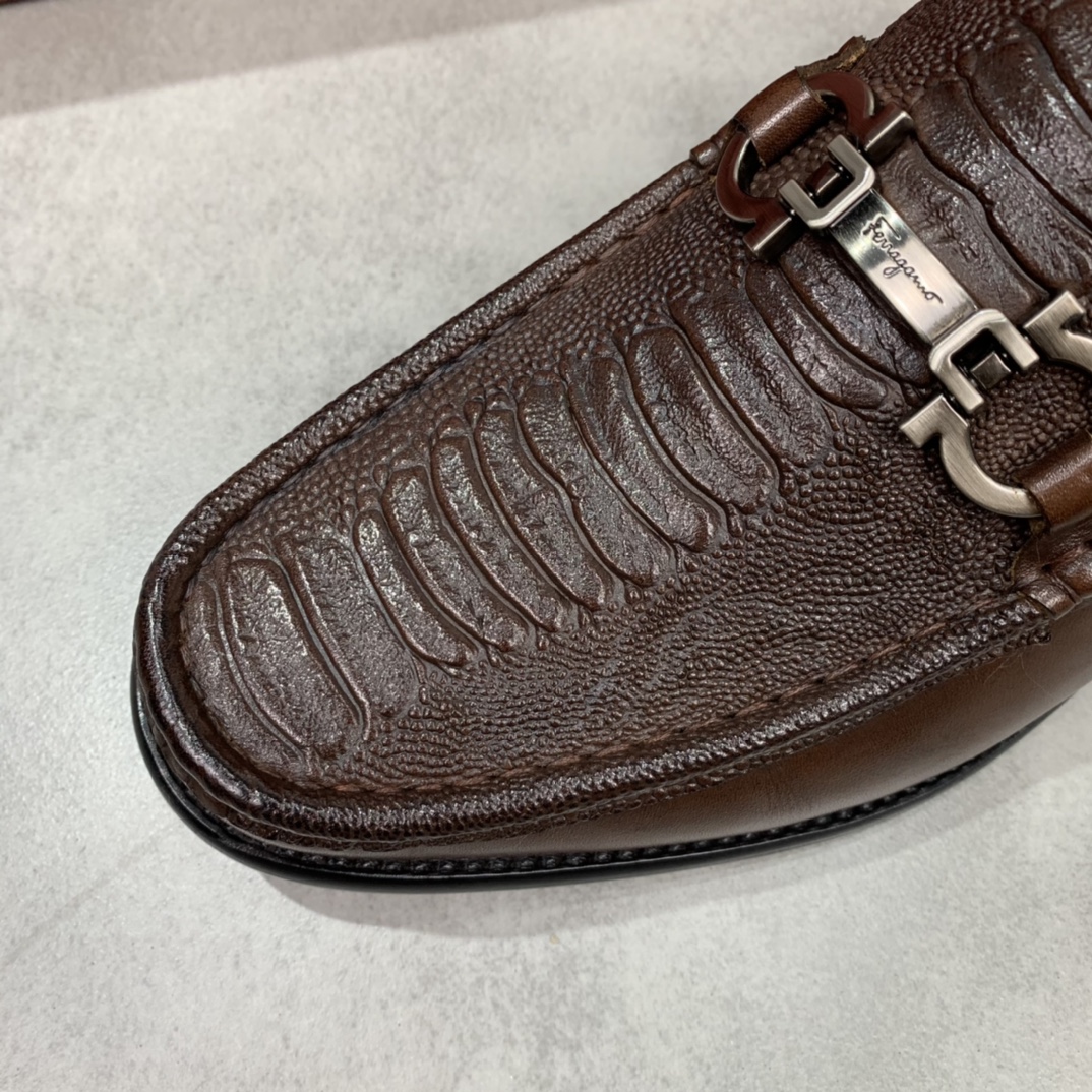 Salvatore Ferragamo Boots 18 - vstockx