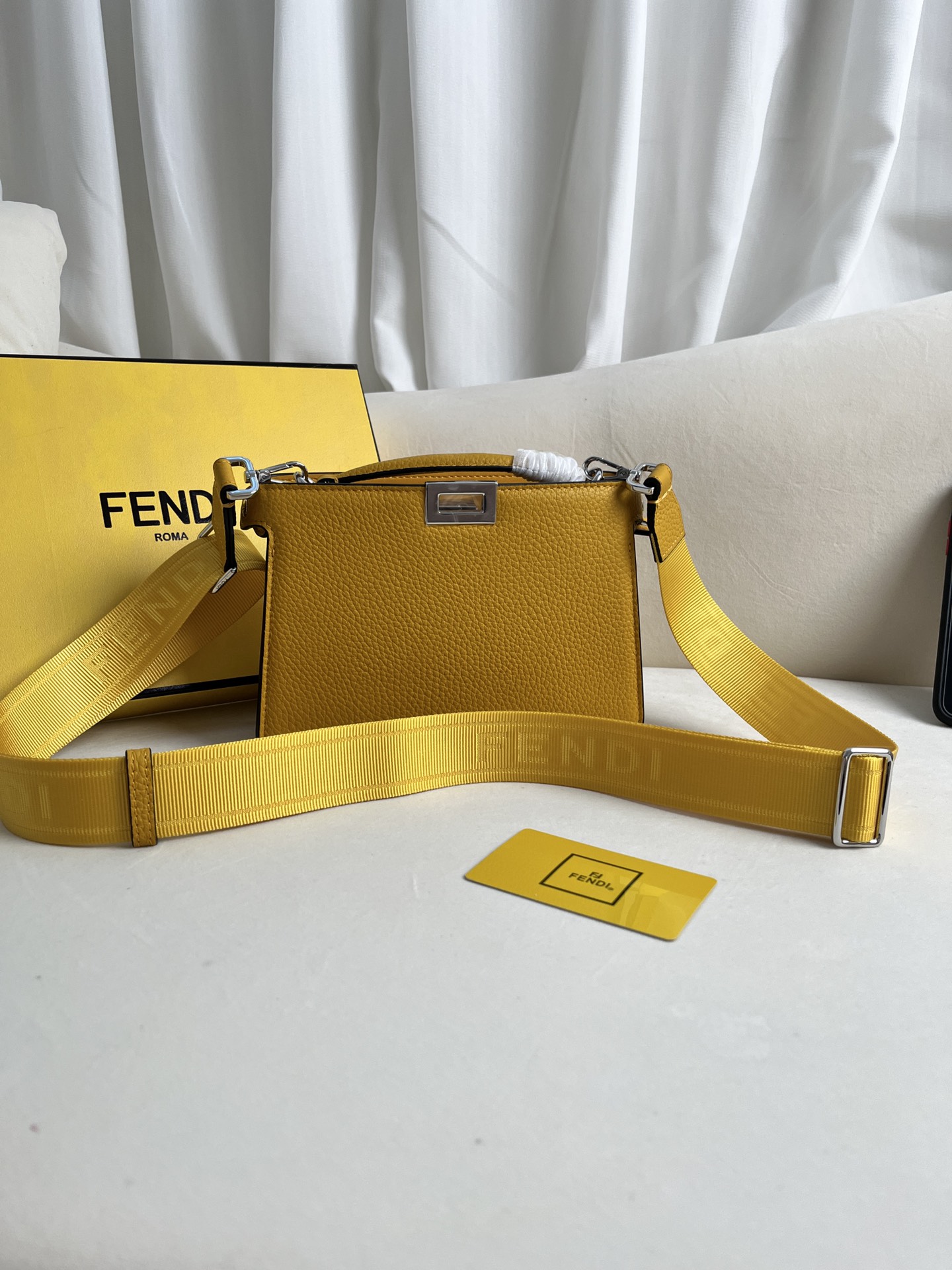 handbags FENDI 8066 size:21cm - vstockx