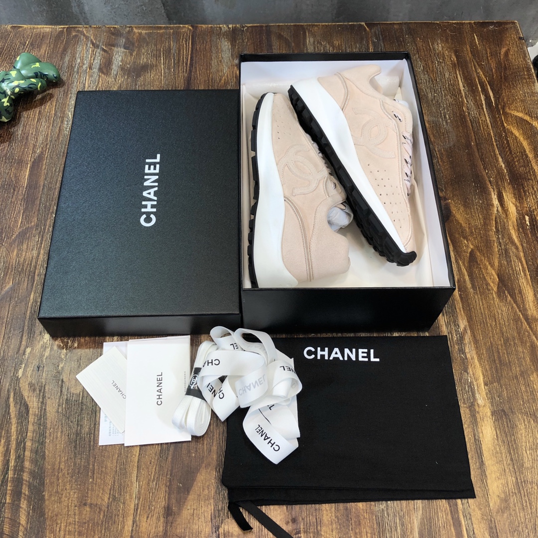 Chanel Fabric & Suede Calfskin Low Top Sneaker 27 - vstockx