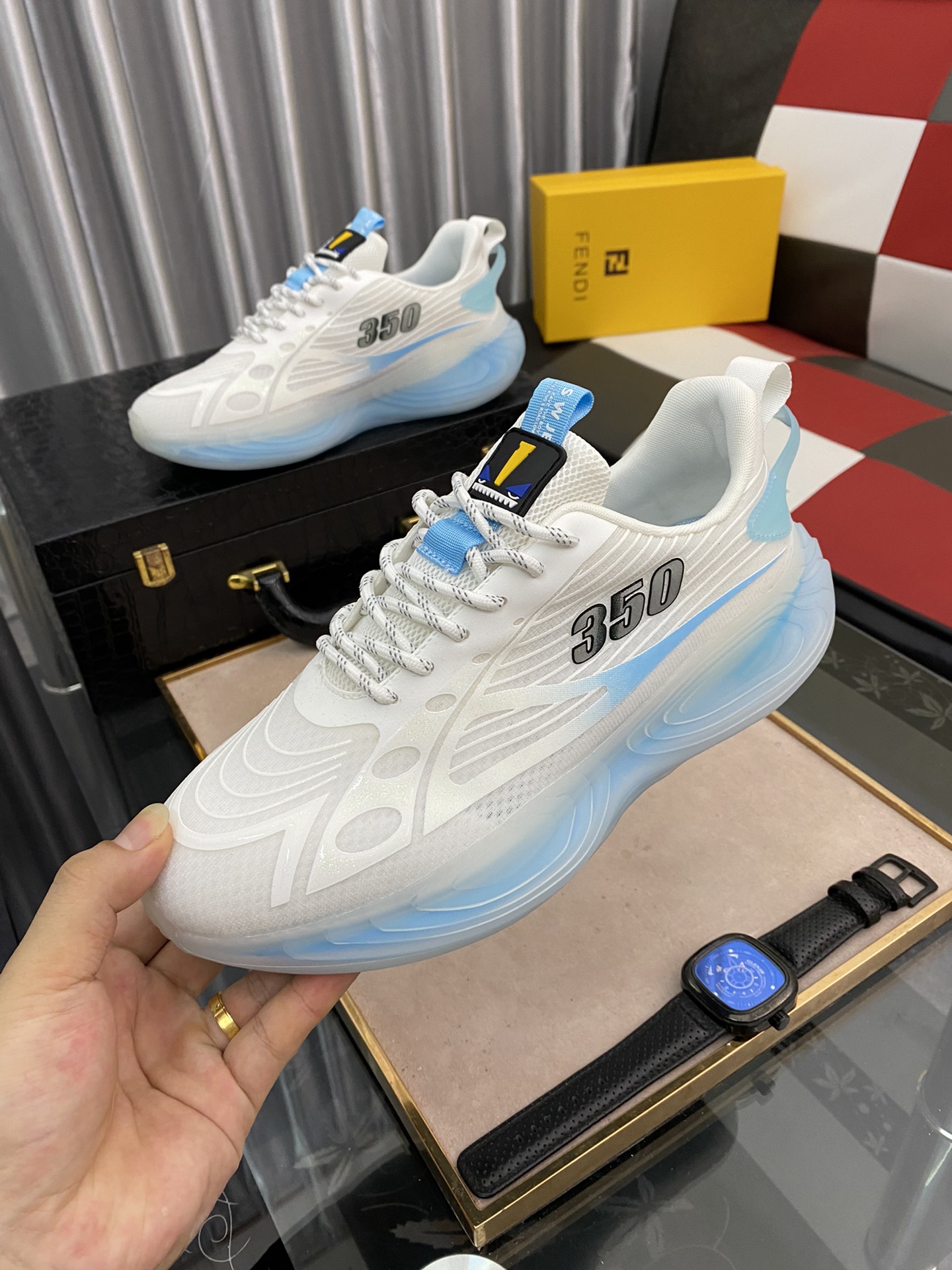 Fendi Low Top Sneakers 4 - vstockx