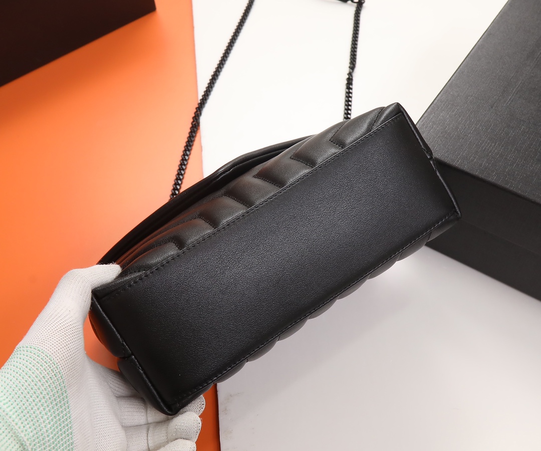 Handbags SAINT LAURENT 494699 size 25  17  9 cm - vstockx