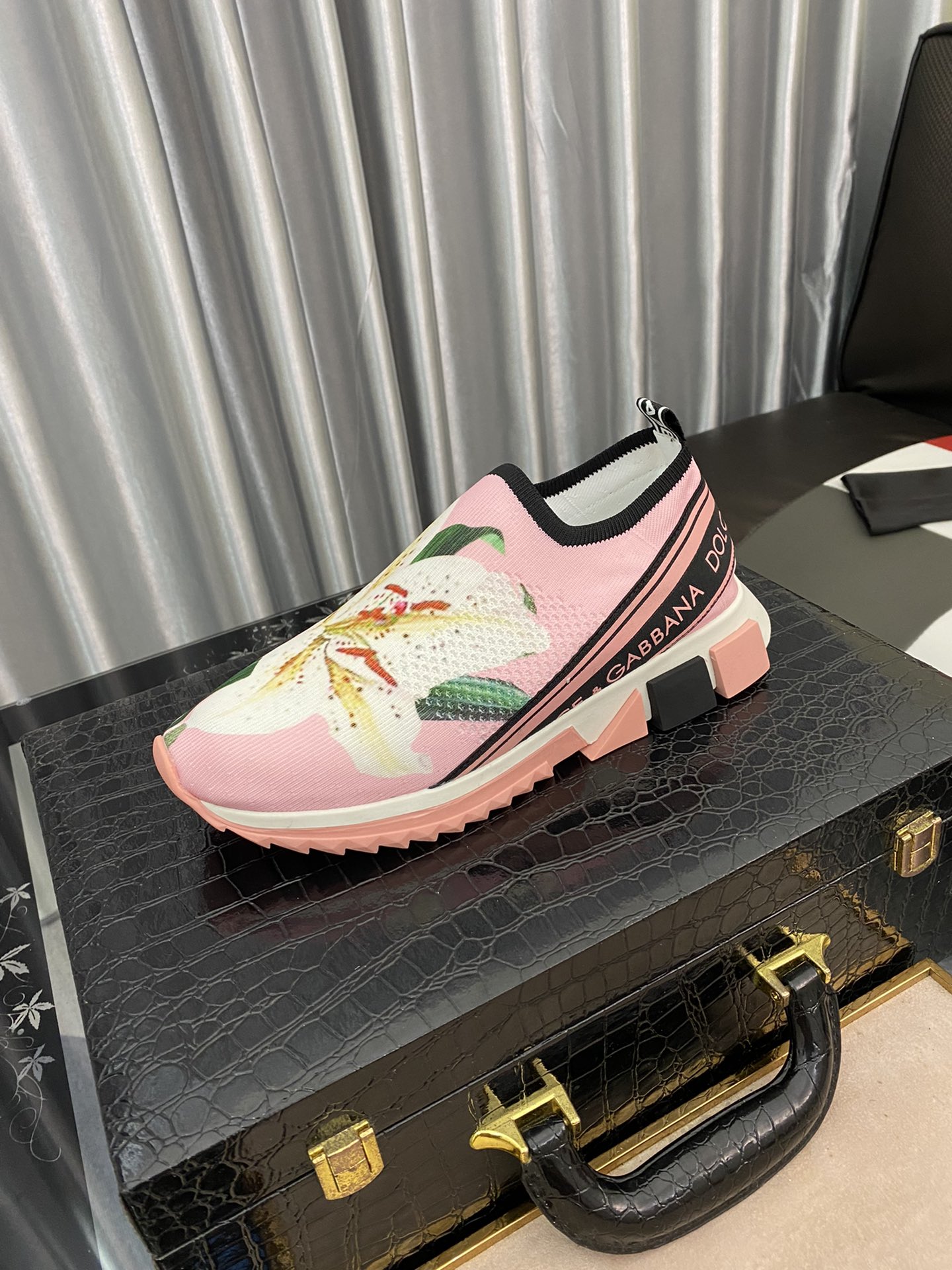 Dolce & Gabbana Sorrento 22 - vstockx