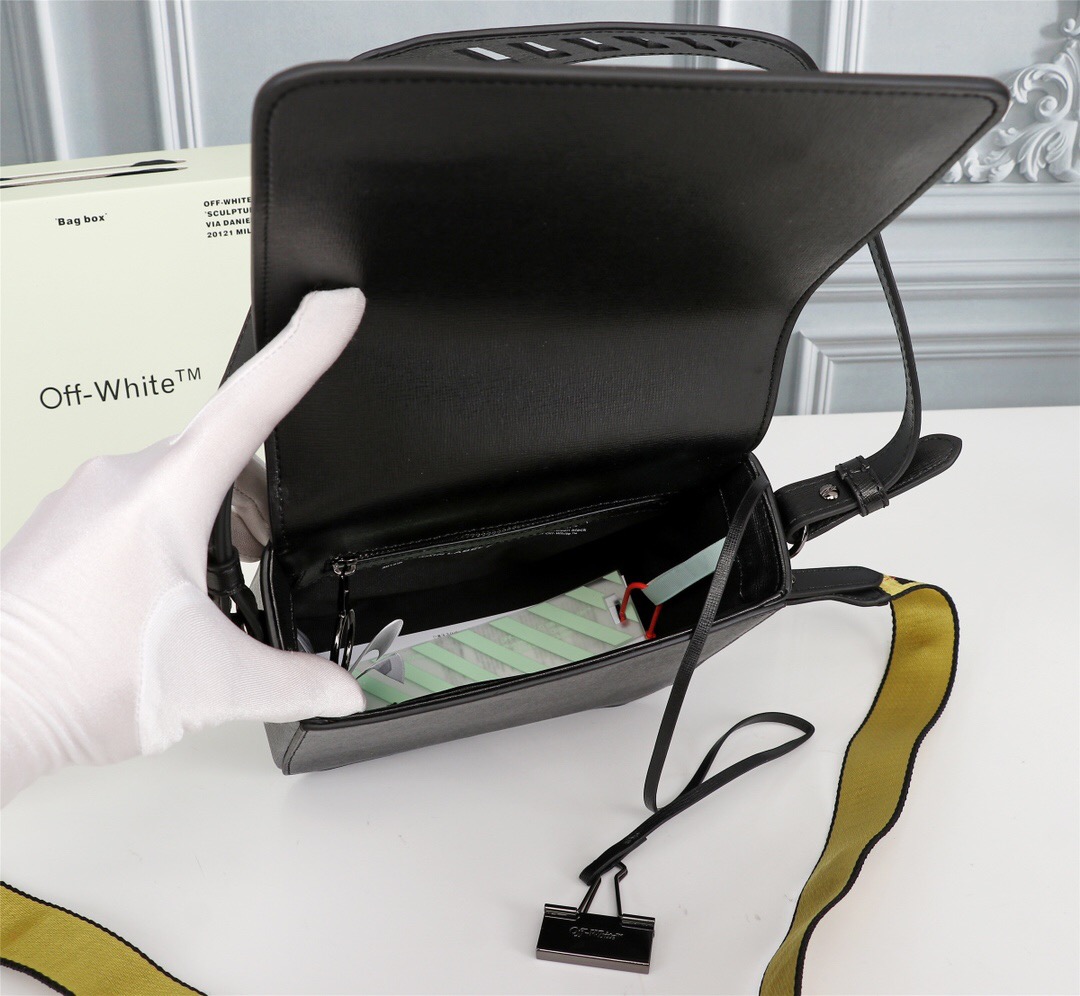 handbags OFF-White 533  4338650  size:18*16*9cm - vstockx