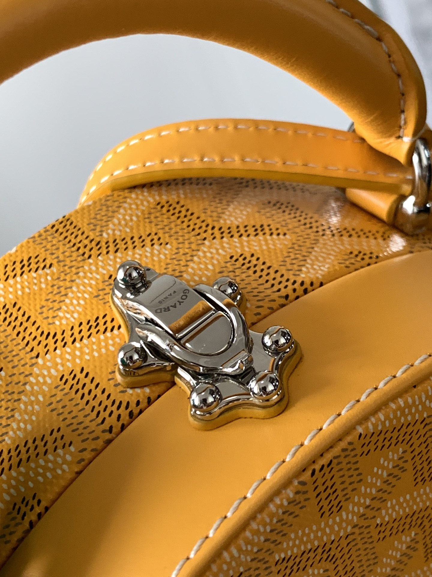 Handbags Goyard Alto 8038 size:16.5*7*18 cm - vstockx