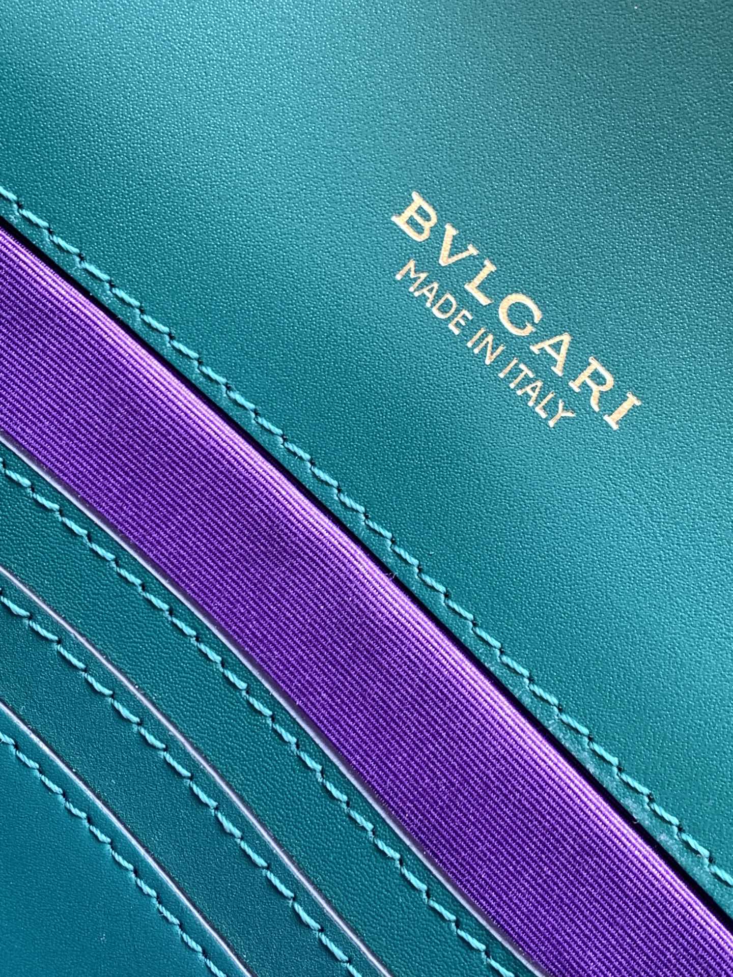 Handbags Bvlgari Serpenti Forever size:25*17*8 cm - vstockx