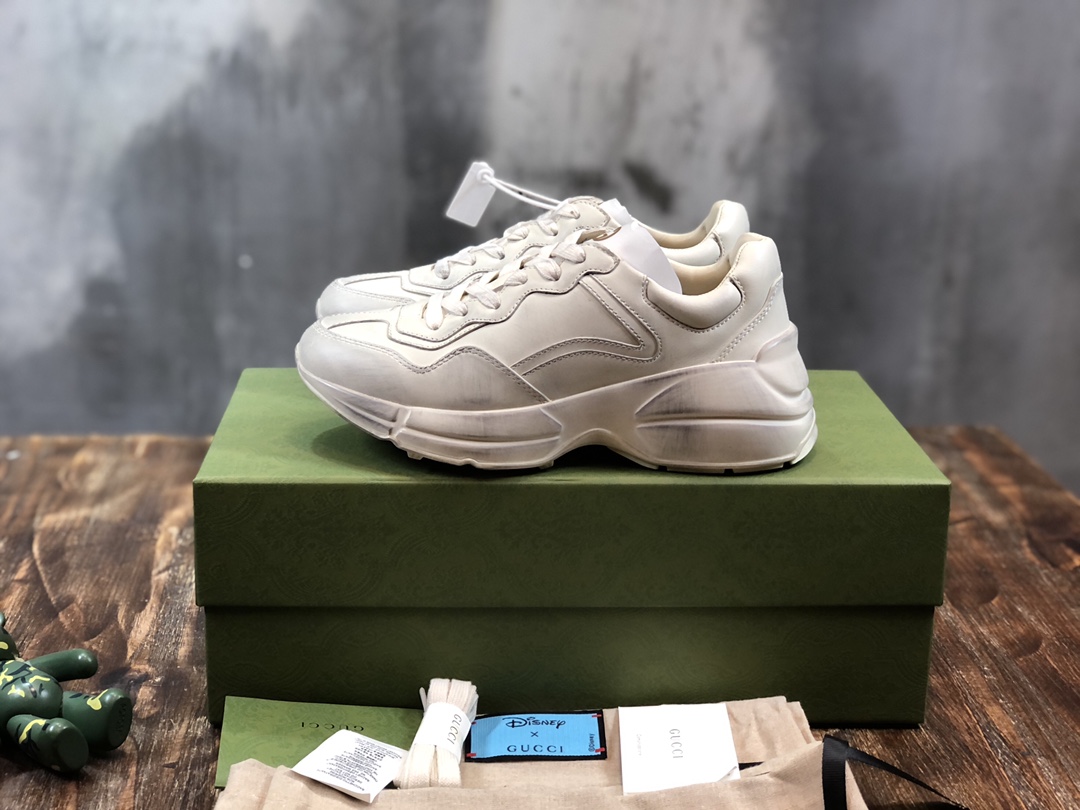 Gucci Rhyton sneaker 34 - vstockx