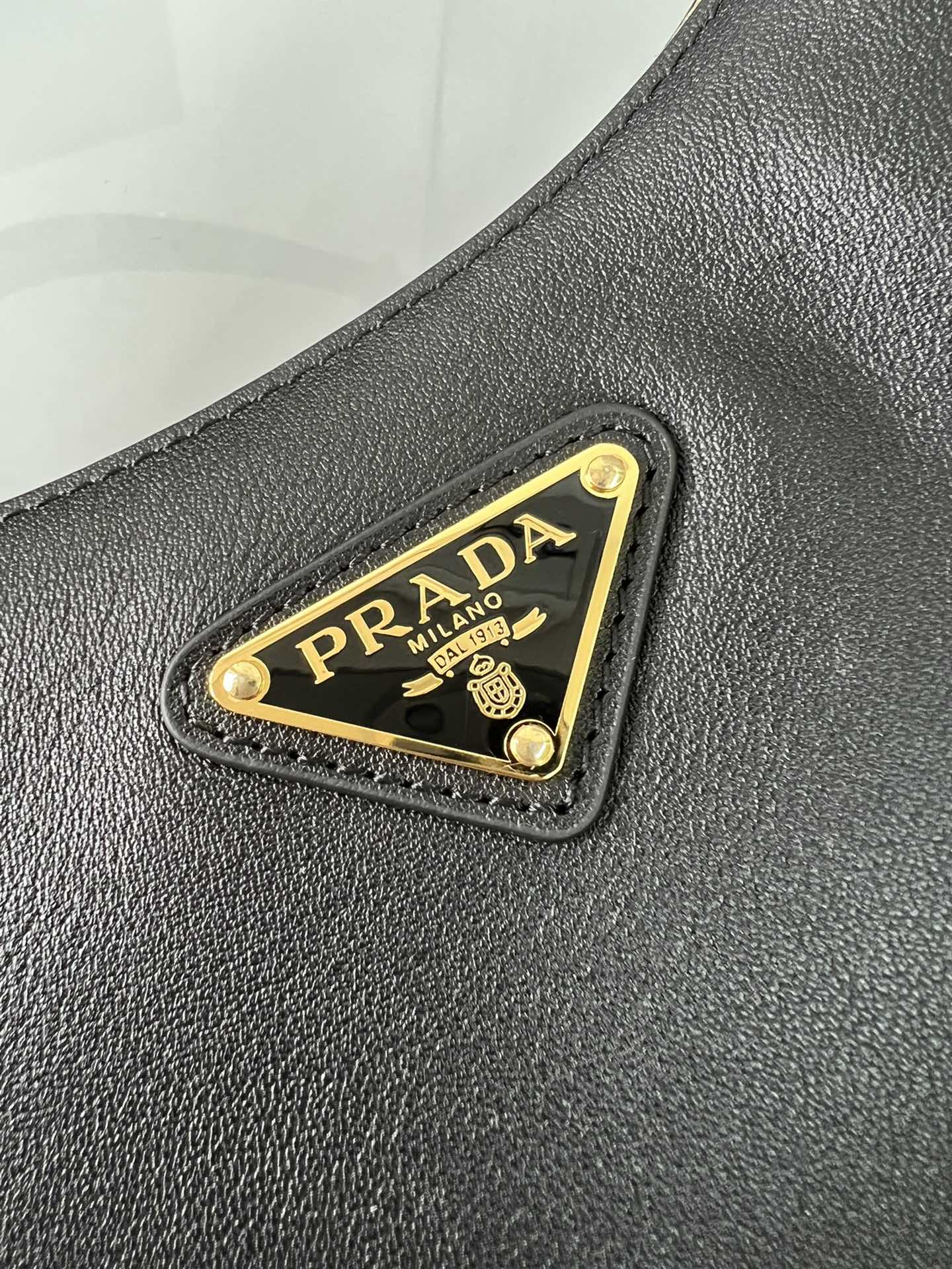 handbags prada 1BC194 22.5*18.5*6.5 - vstockx