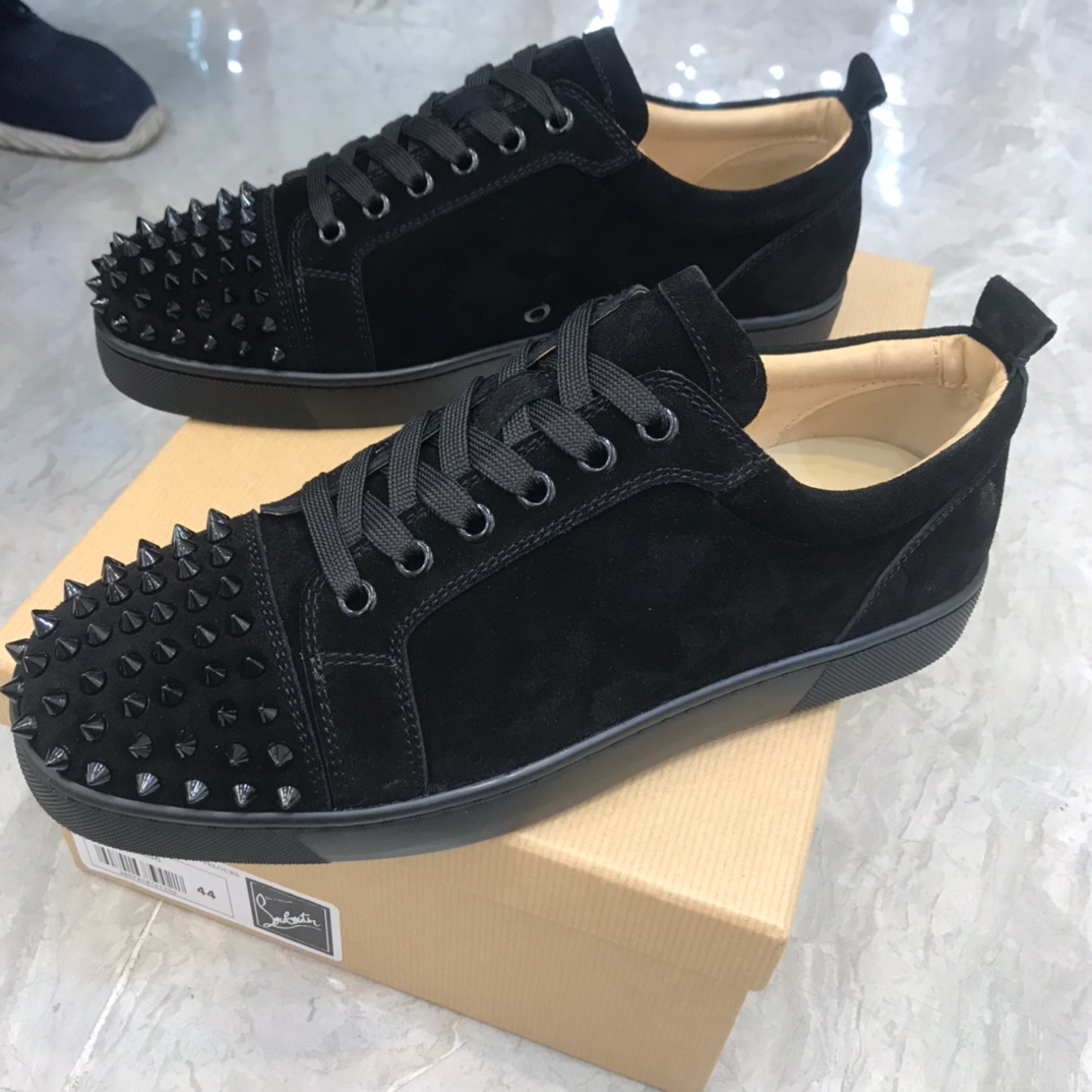 Christian Louboutin Louis Junior Spikes Orlato Flat Sneakers 10 - vstockx