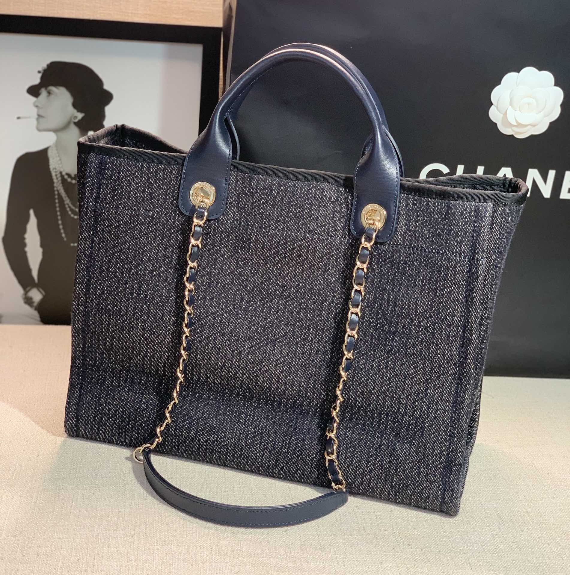 Handbag Chanel size 38 cm - vstockx