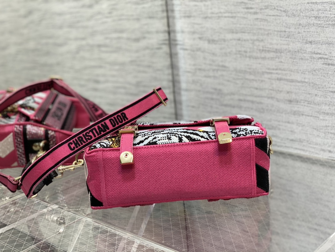 Handbag Dior size 23*15*8 cm - vstockx