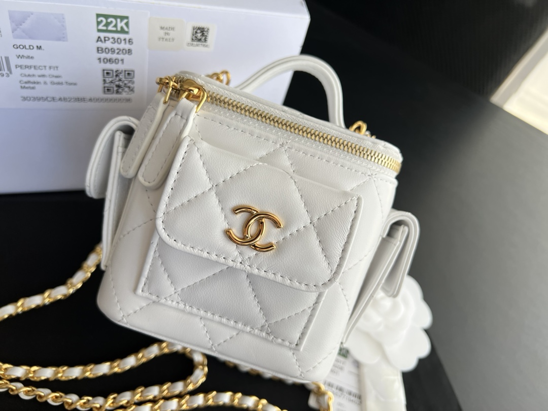 Handbag Chanel AP3016 size 11cmx11cmx11 cm - vstockx