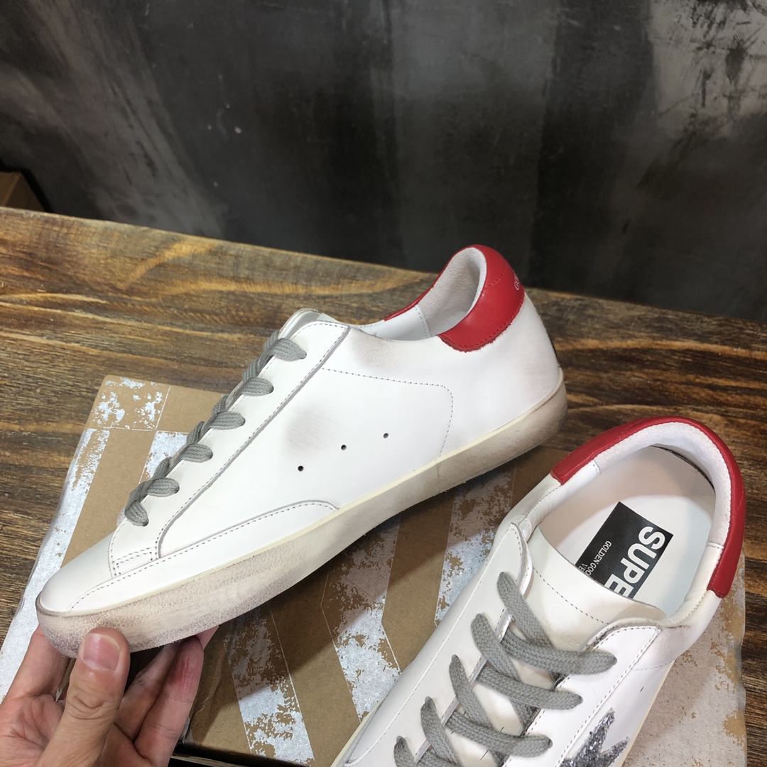 Golden Goose Superstar distressed-finish sneakers 7 - vstockx
