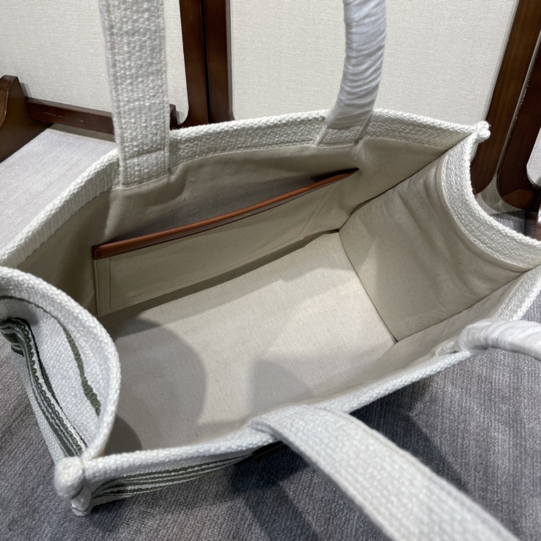 Handbags Coach CABAS THAIS 196762 size:41 X 28 X 17 cm - vstockx