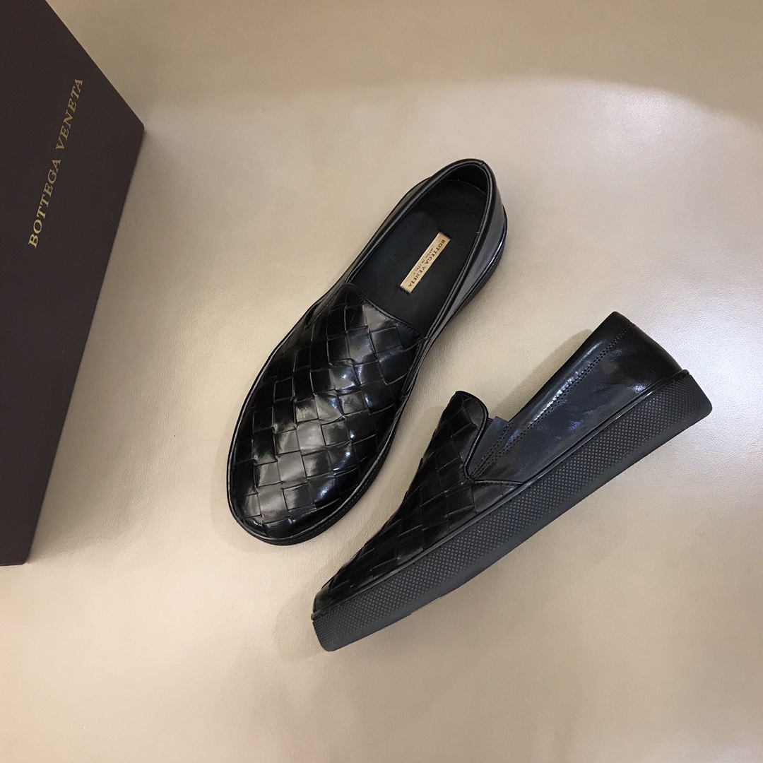 Bottega Veneta Intrecciato Leather Loafers 1 - vstockx