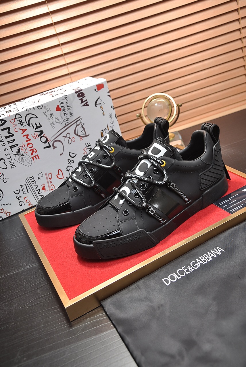 Dolce & Gabbana Low Tops Sneakers 69 - vstockx