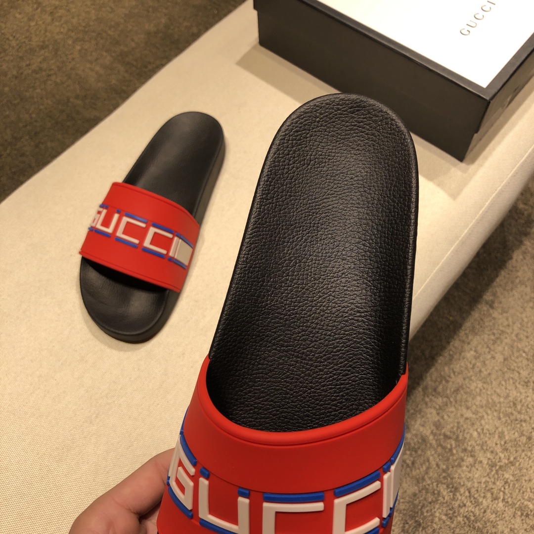 Gucci Slippers 28 - vstockx