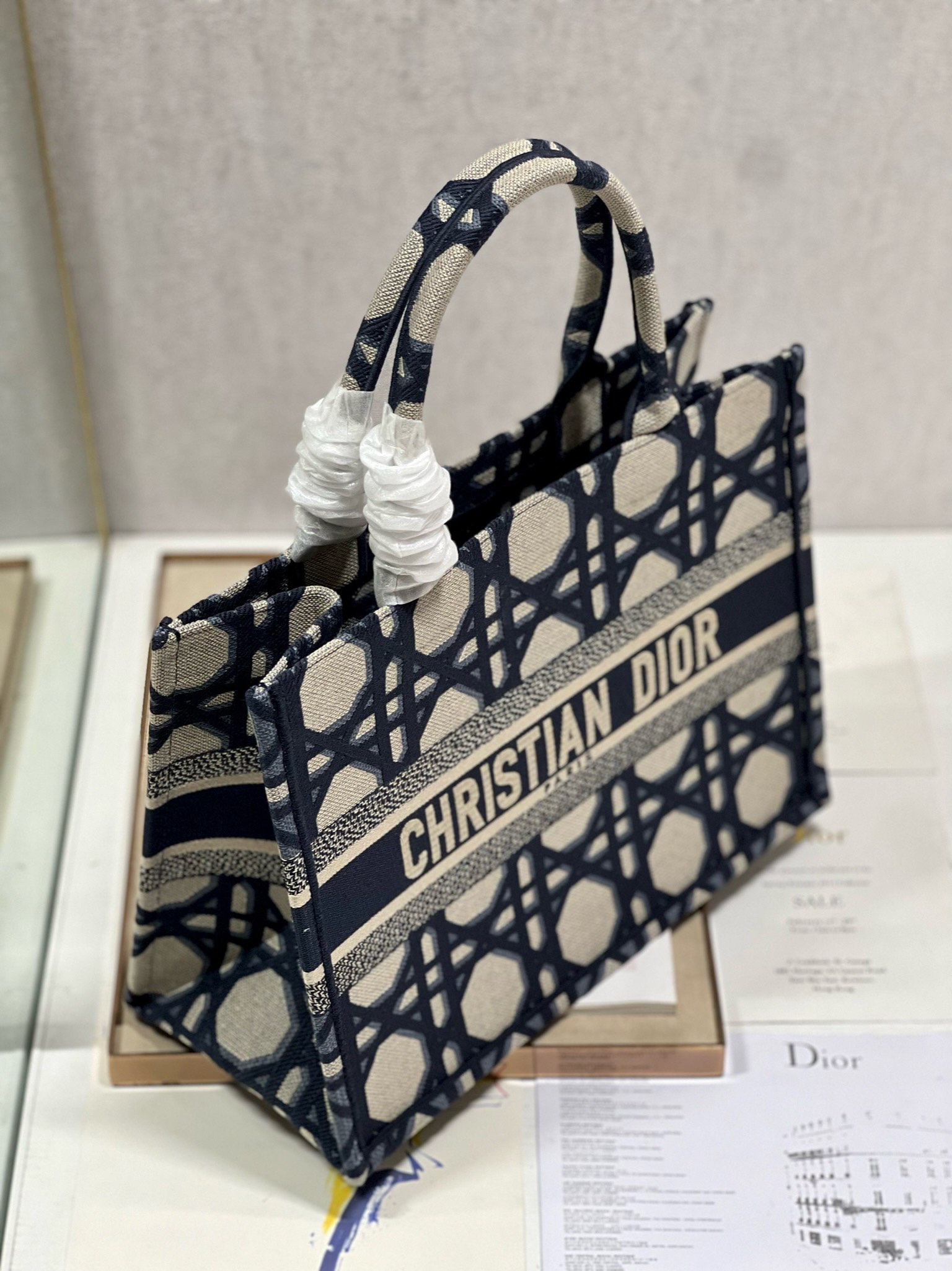 Handbags Dior book tote 1286 size:36*28 cm - vstockx