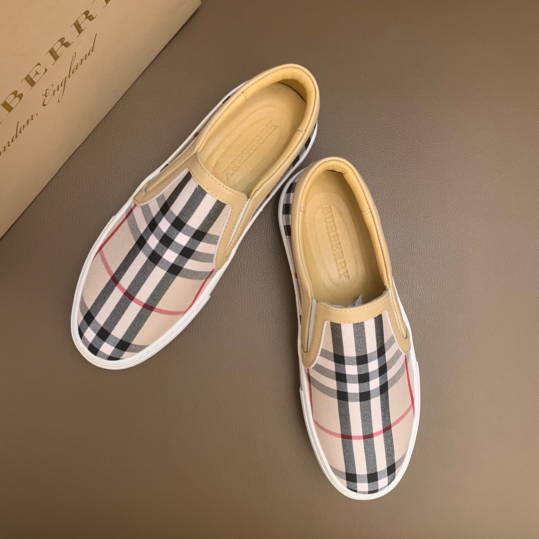 Burberry Perforated Check Sneaker 36 - vstockx