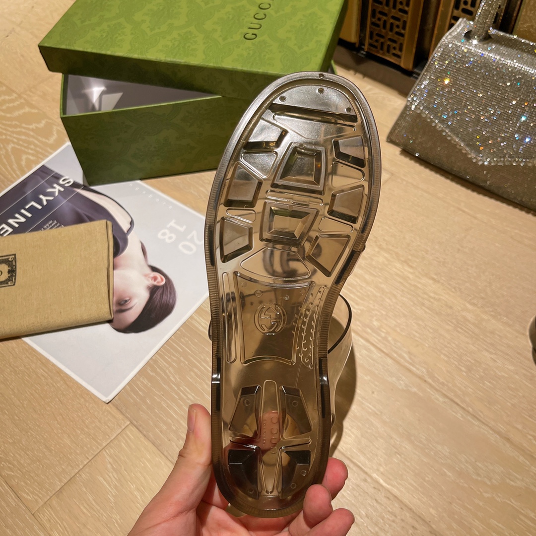 Gucci Women's sandal with Double G Women 11 - vstockx