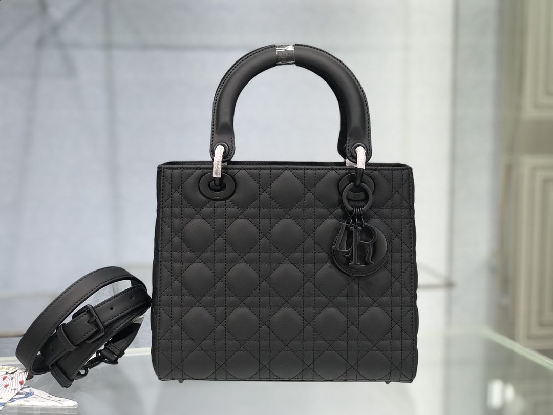 Handbag Dior 6605 size 24 cm - vstockx