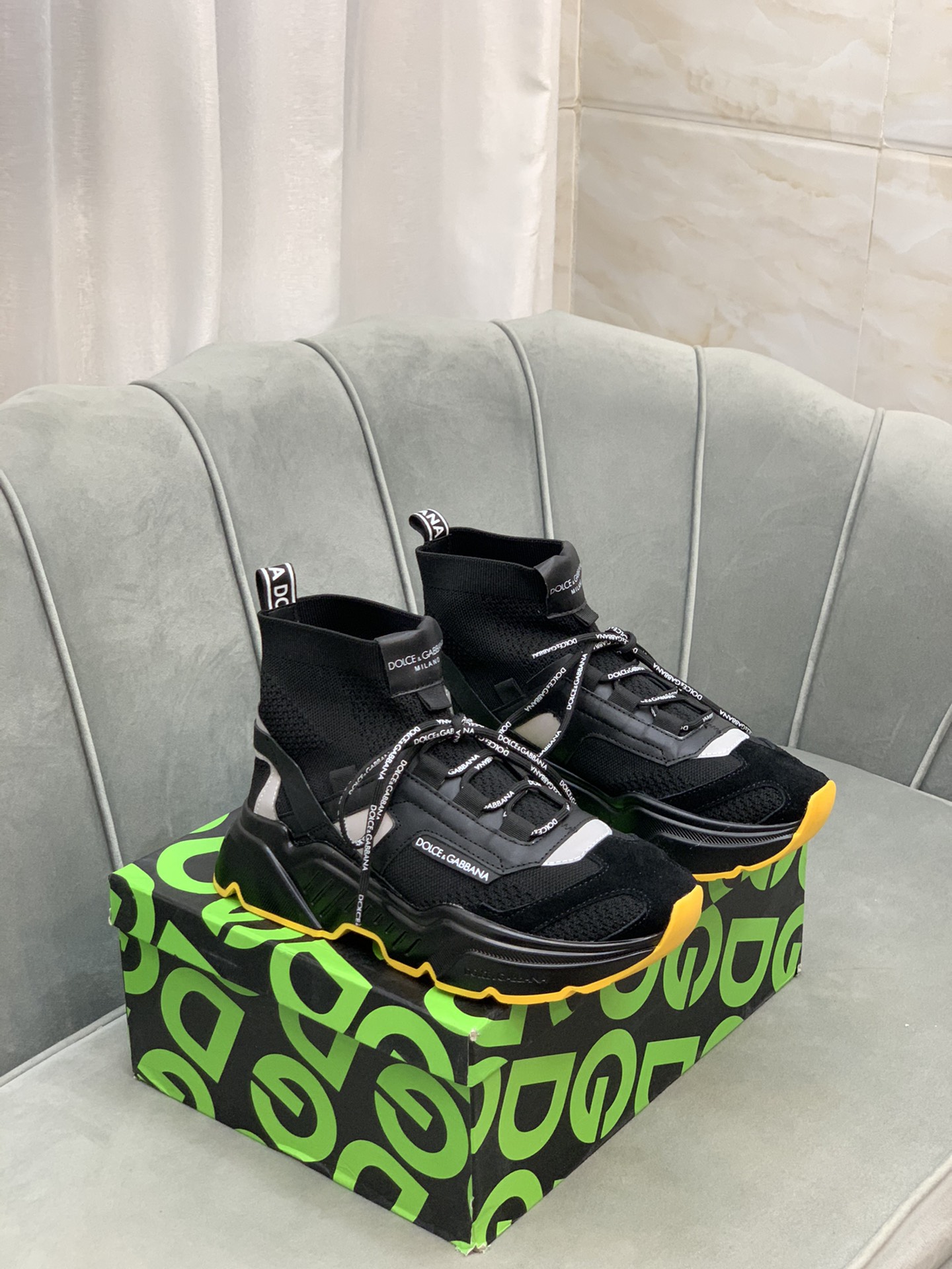 Dolce & Gabbana High-Tops chunky sneakers 2 - vstockx