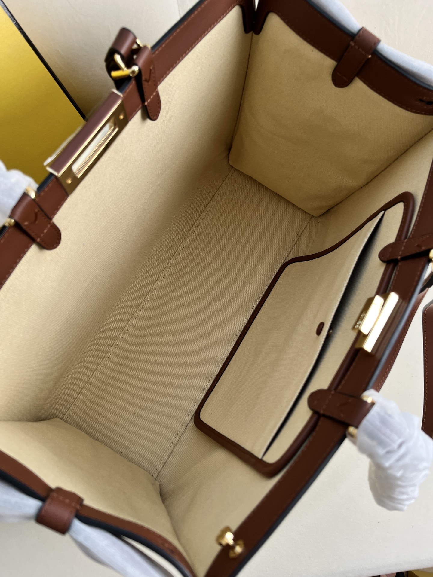 handbags FENDI 1819 size:40*12*29cm - vstockx