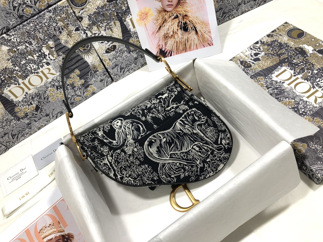 Handbag Chanel M0446 size 25.5 x 20 x 6.5 cm - vstockx