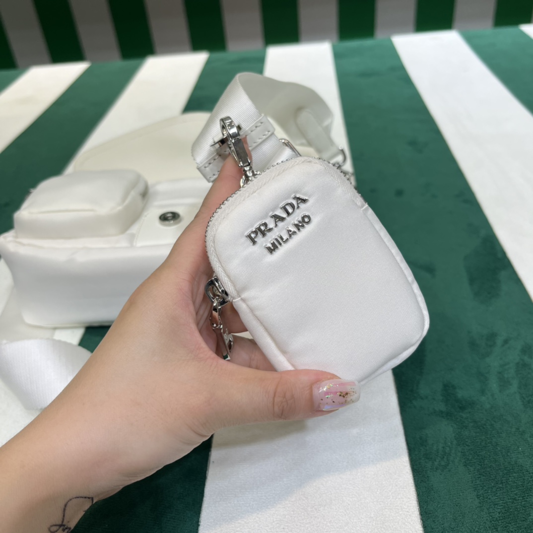 Handbags Prada 1BD295 size:22*7.5*14 cm - vstockx