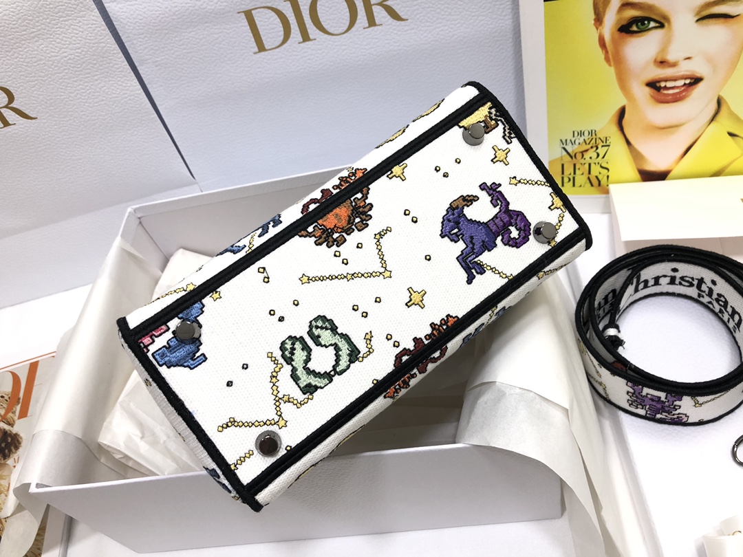 Handbag Dior M0565 size 24 x 20 x 11 cm - vstockx