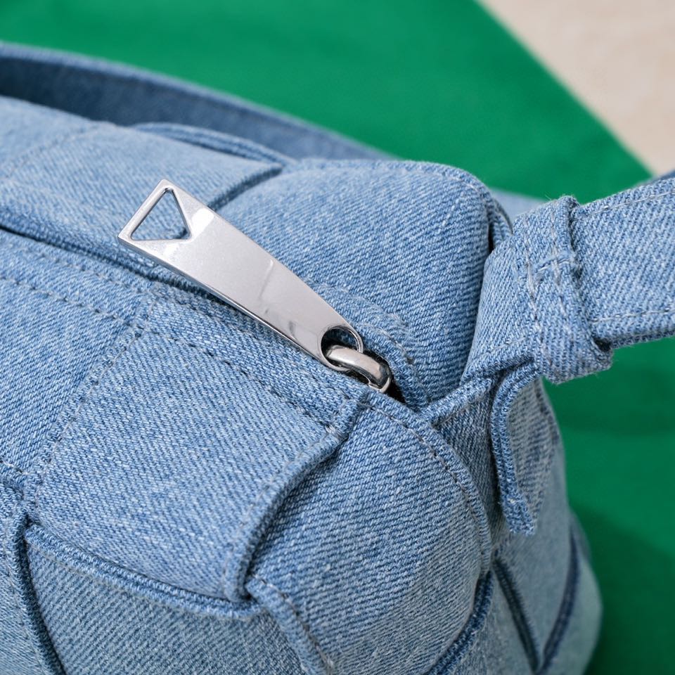 handbags Bottega Veneta 9306 size:28*14*10 - vstockx