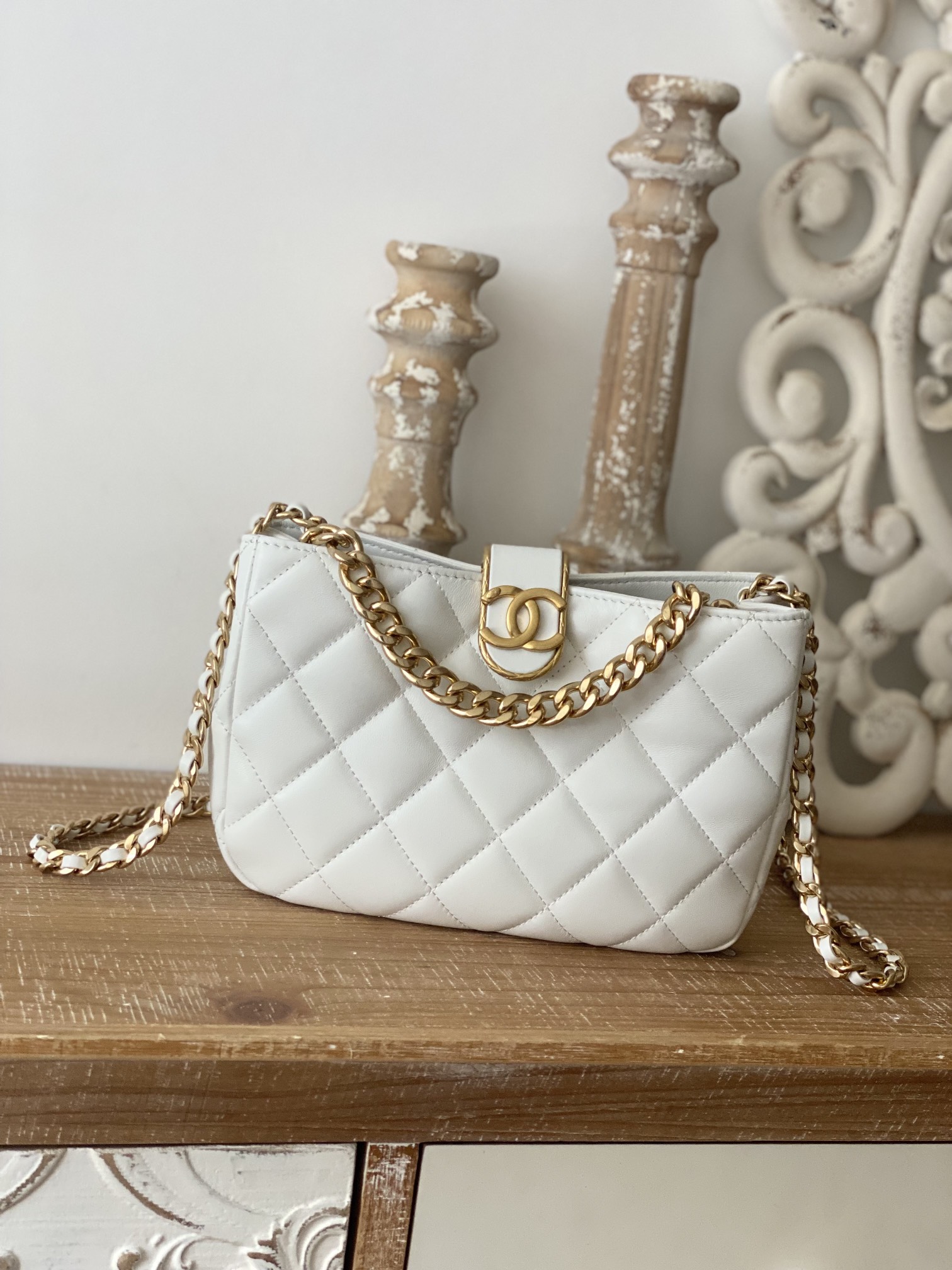 Handbag Chanel 3476 size 17*23*7* cm - vstockx