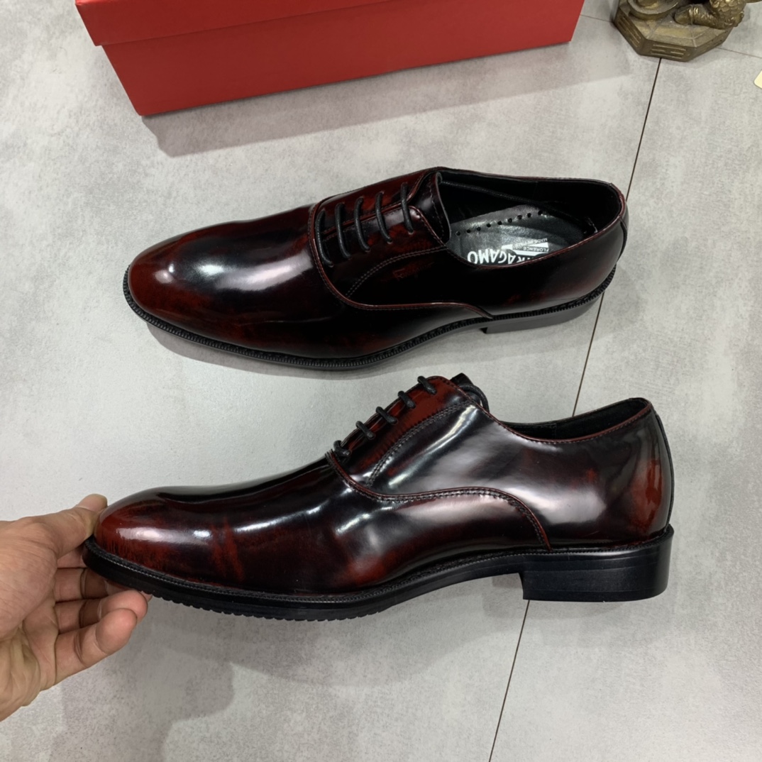 Salvatore Ferragamo Boots 19 - vstockx