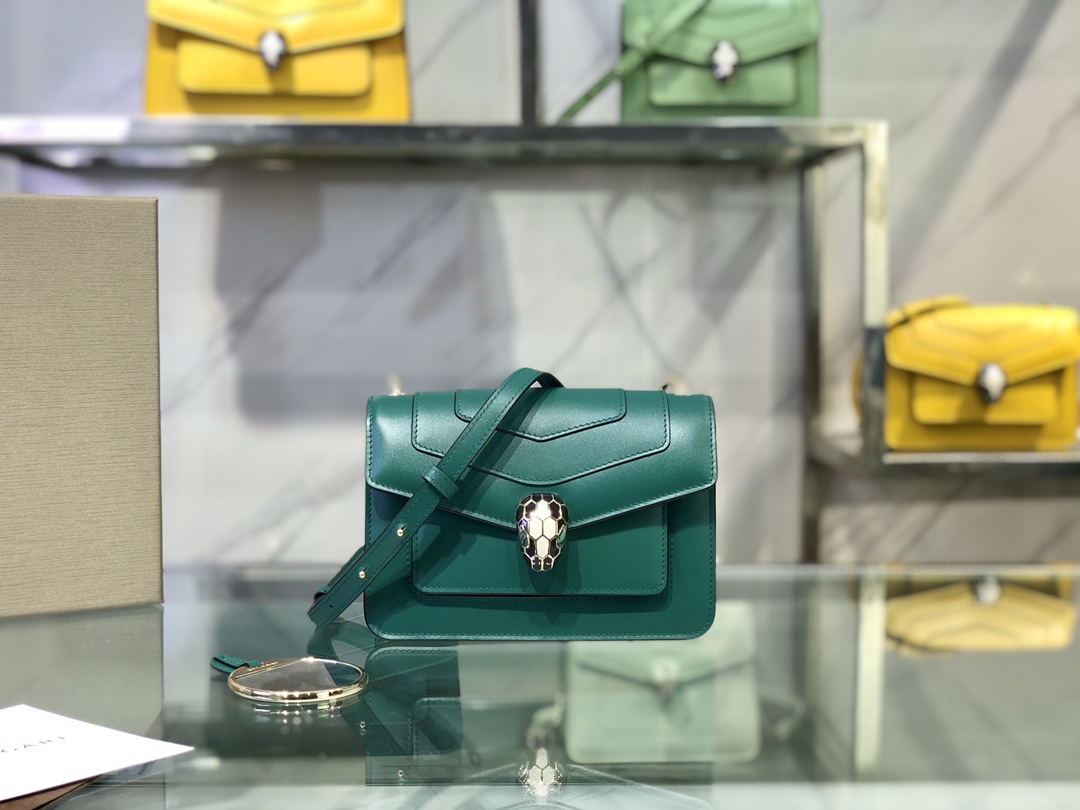 Handbags Bvlgari 9676 size:19*13*7 cm - vstockx