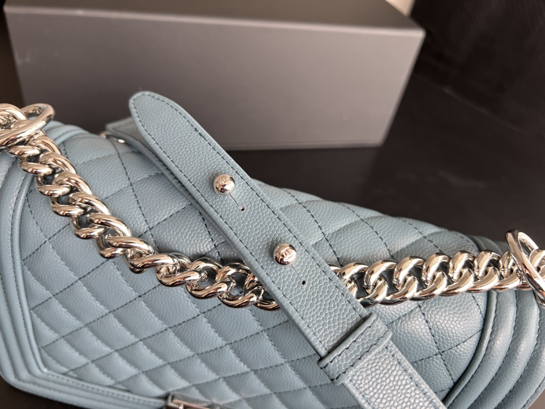 Handbag Chanel size 25 cm - vstockx