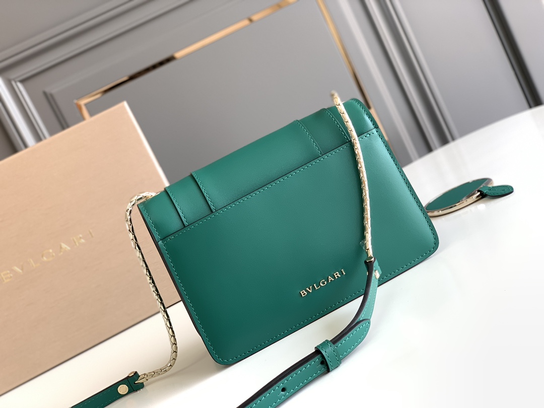 Handbags Bvlgari Serpenti Forever size:25*17*8 cm - vstockx