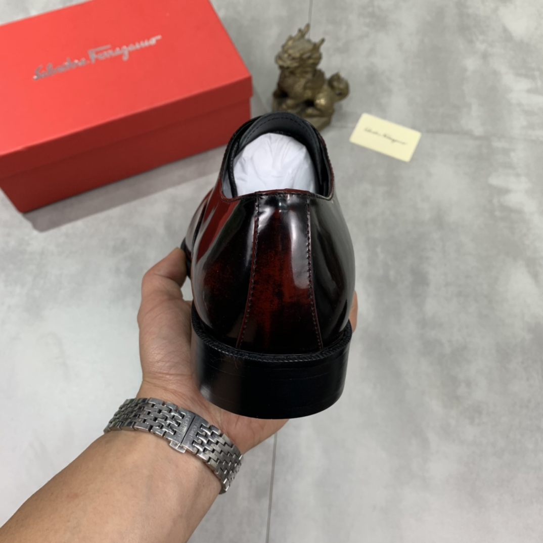 Salvatore Ferragamo Boots 19 - vstockx