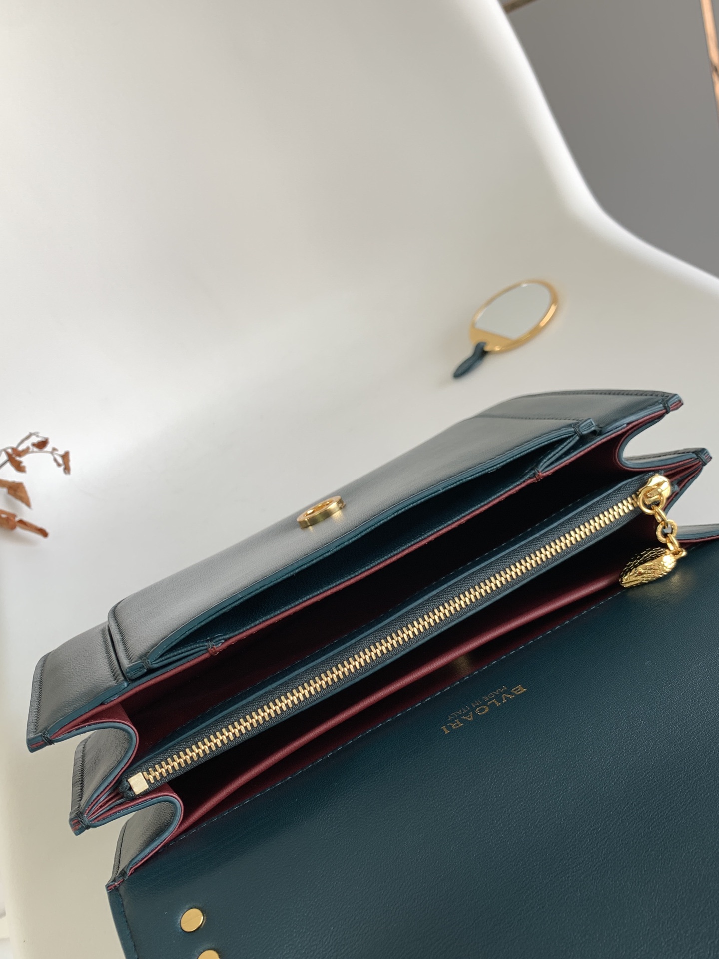 Handbags Bvlgari Serpenti Forever size:25*17*8 cm - vstockx