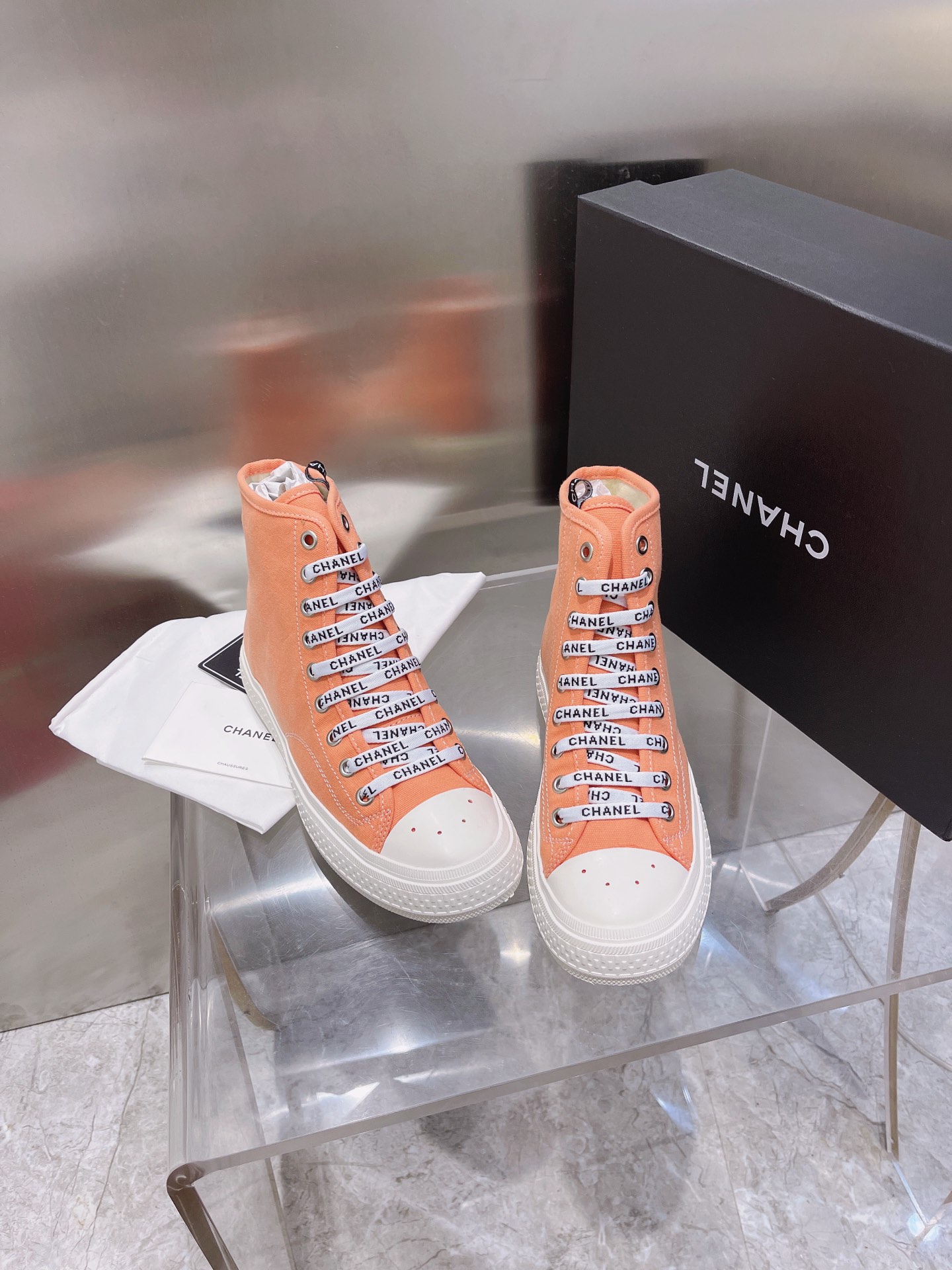 Chanel Flat canvas Sneaker 7 - vstockx