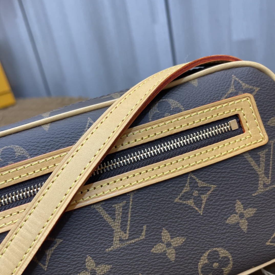 Handbag Louis Vuitton M51183 size 21.5x12.5x6.5 cm - vstockx