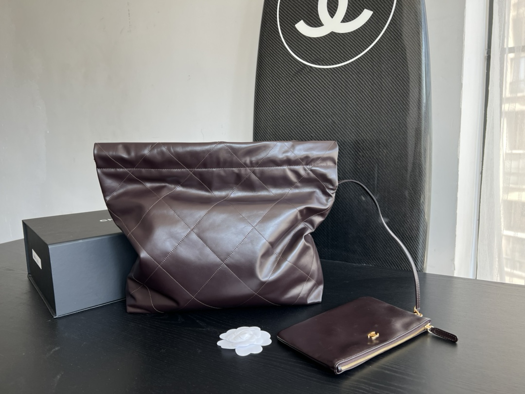 Handbag Chanel size 39cmx42cmx8 cm - vstockx