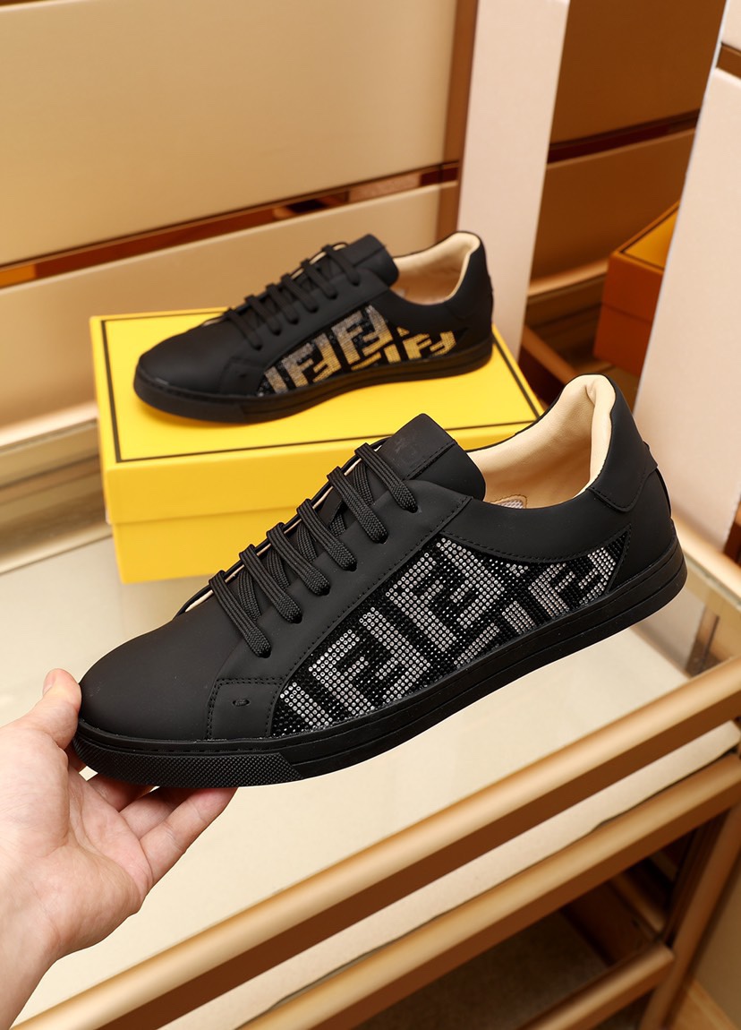 Fendi Low Top Sneakers 13 - vstockx