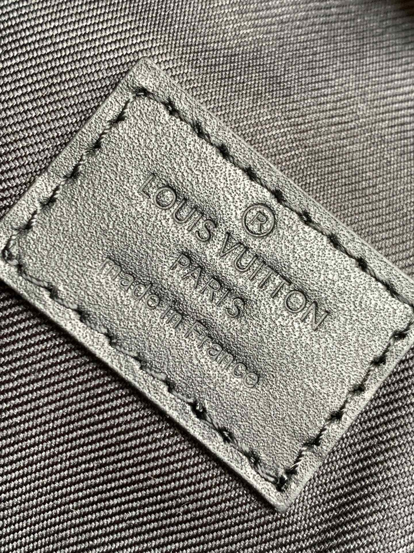 Handbag Louis Vuitton M59163 size 21.5 x 15 x 7 cm - vstockx