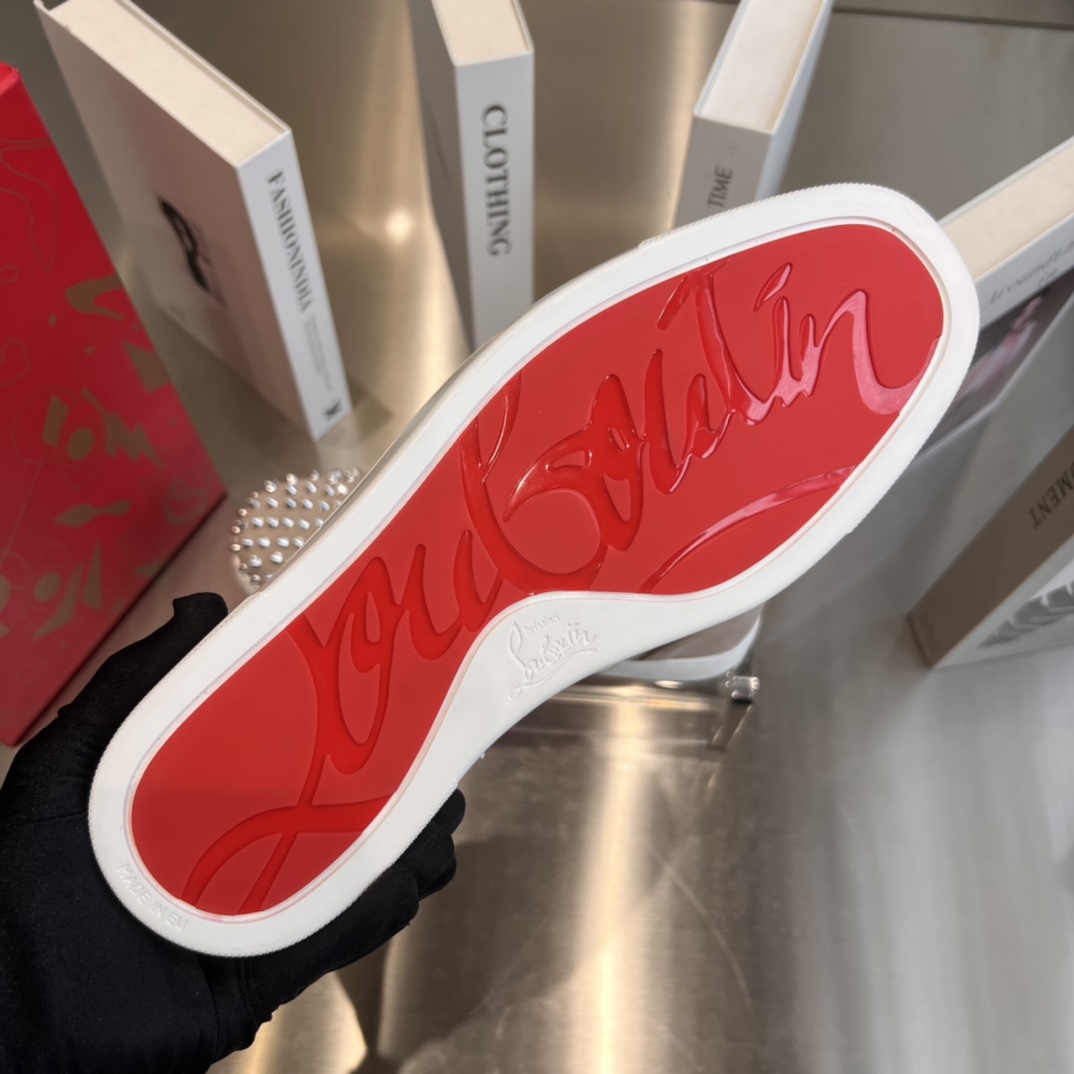 Christian Louboutin Louis Junior Spikes Orlato Flat Sneakers 68 - vstockx