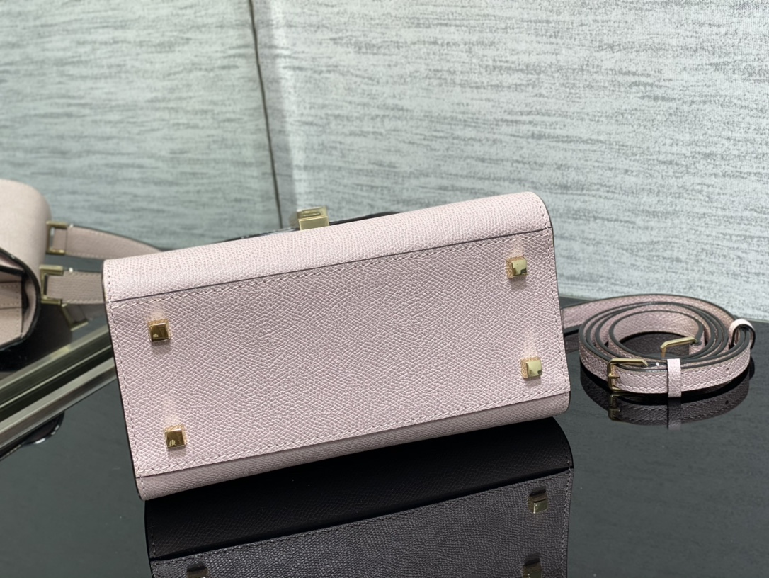 Handbag VALEXTRA size *'* - vstockx