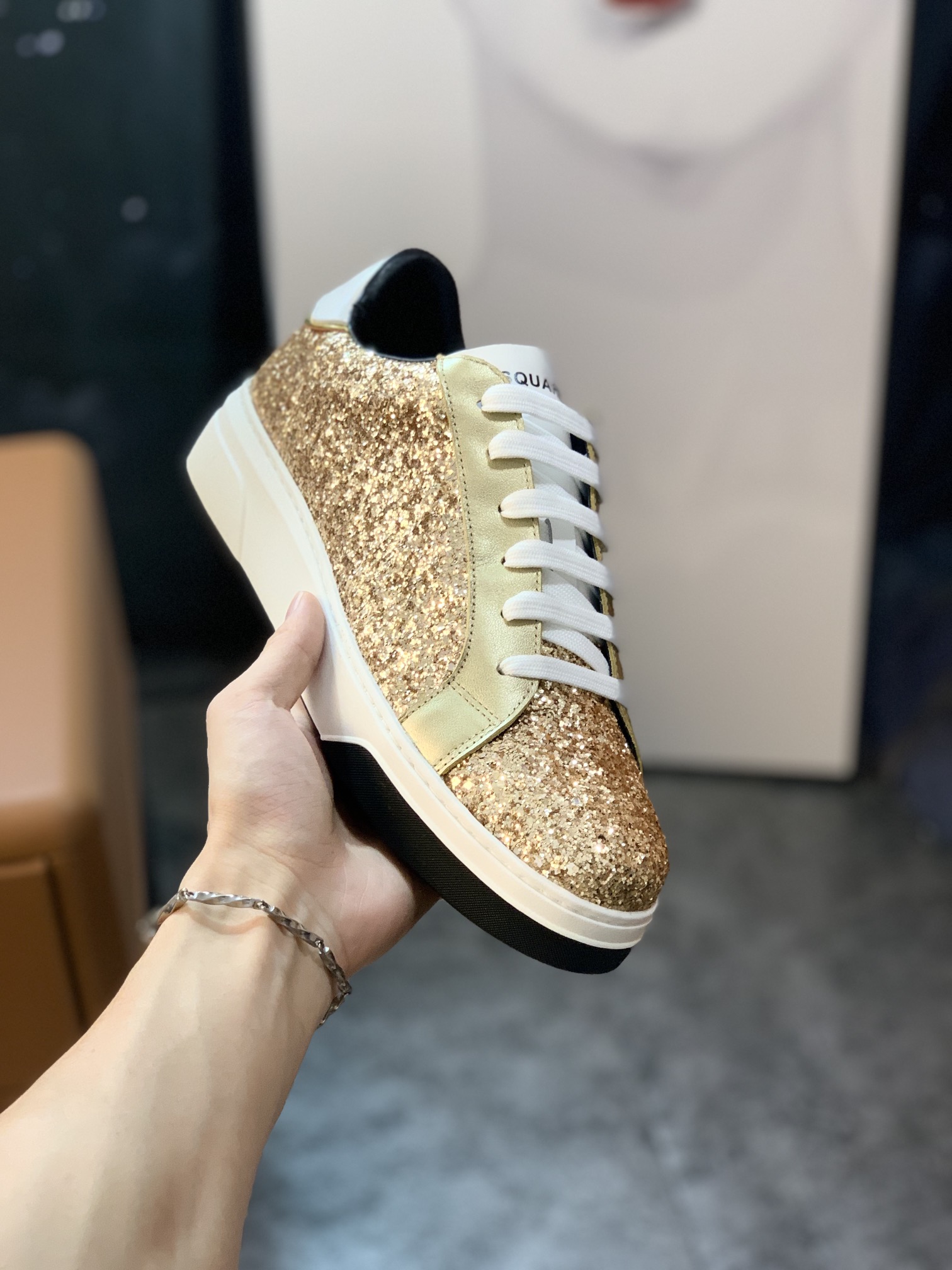 DSQUARED2 sneaker 18 - vstockx