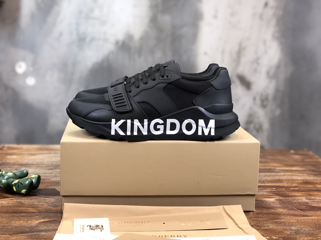 Burberry Vintage Sneaker 22 - vstockx