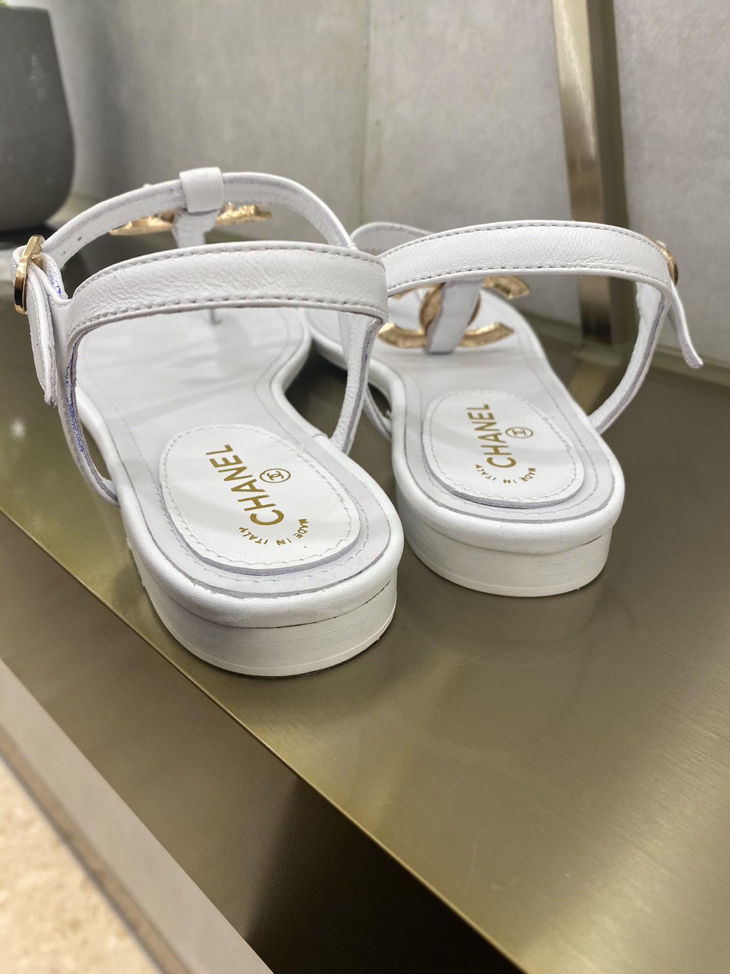 Chanel Slides 35 - vstockx